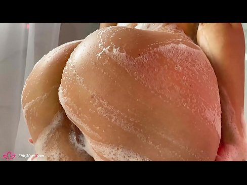 ❤️ Brunette si masturba a figa cù un vibratore per un orgasmu intensu in a doccia ❤ Pornografia in casa à co.redgast4asset.ru